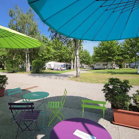 Camping Solcio Campsite Lesa